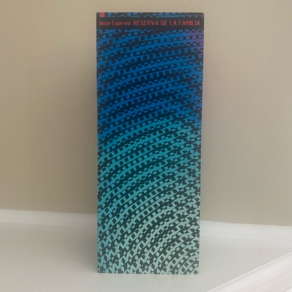 Jose Cuervo Tequila Reserva De Familia Box 2014 Enrique Rosas